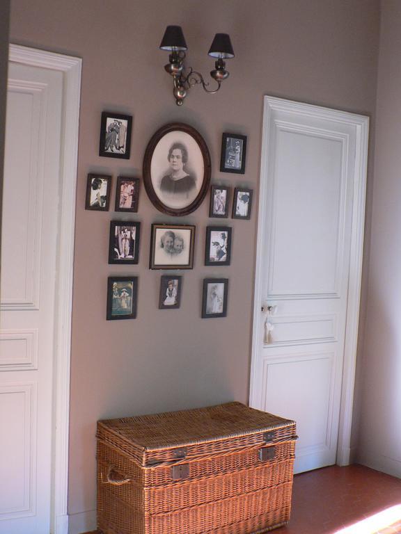 Chambres D'Hotes Maison Auguste Salon-de-Provence Rum bild