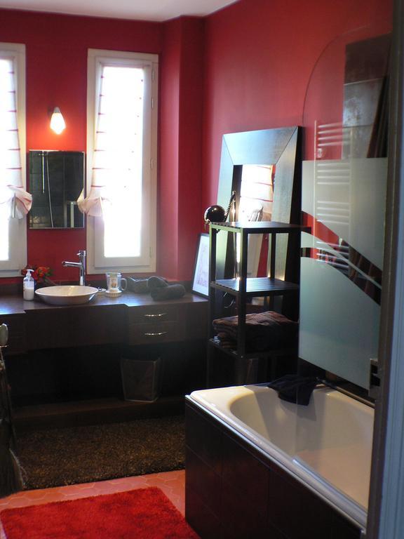 Chambres D'Hotes Maison Auguste Salon-de-Provence Rum bild